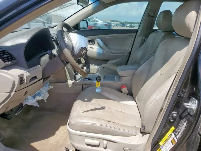 2011 TOYOTA CAMRY BASE  