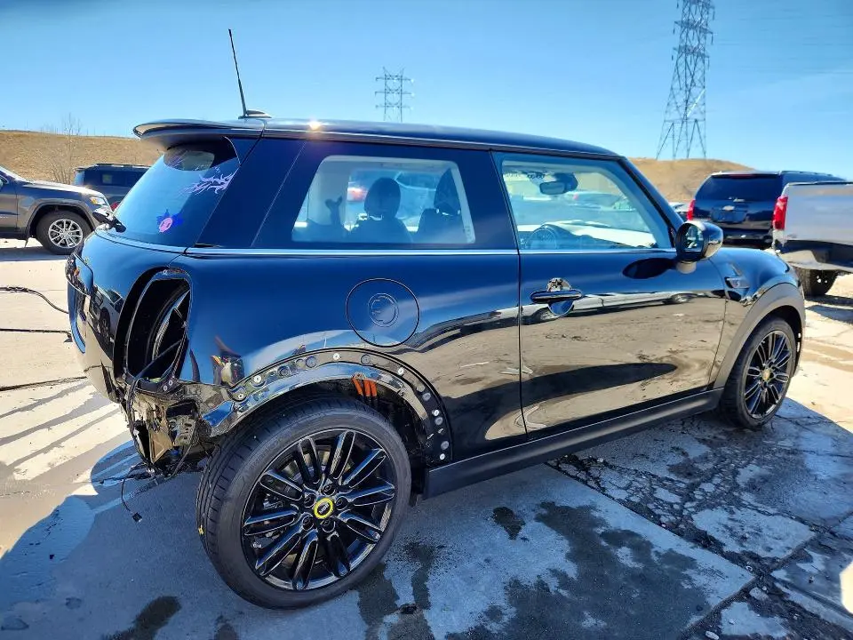 2024 MINI COOPER SE  