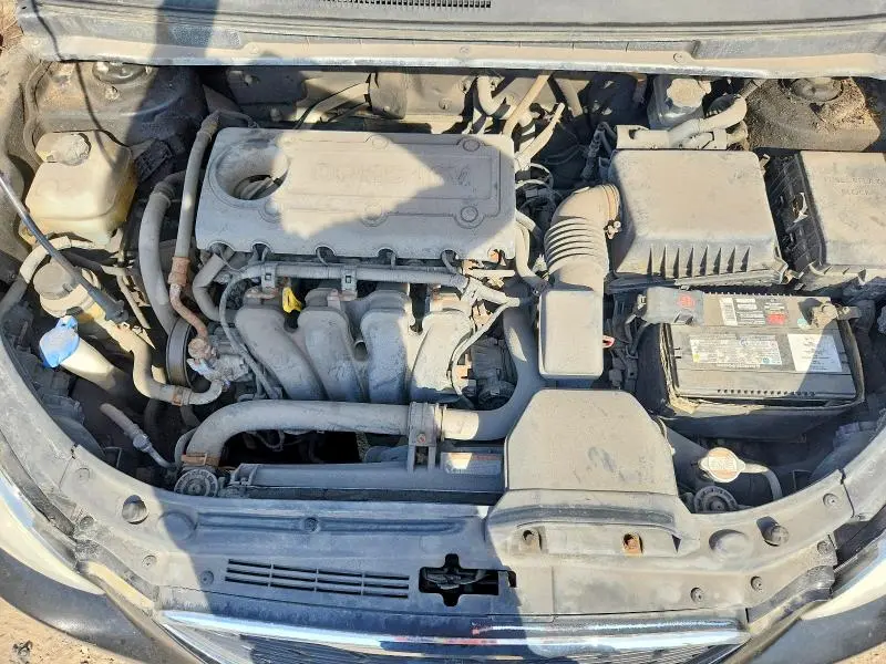 2011 KIA RONDO   