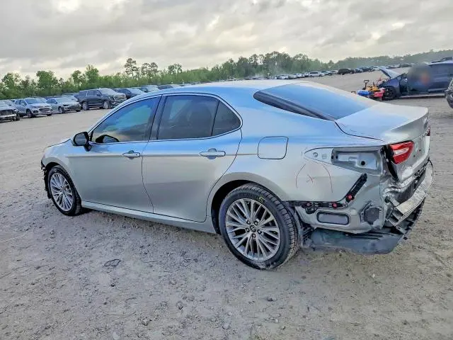 2018 TOYOTA CAMRY XLE  