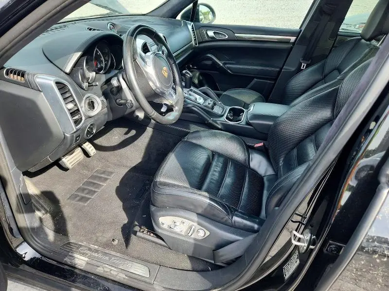 2012 PORSCHE CAYENNE TURBO  