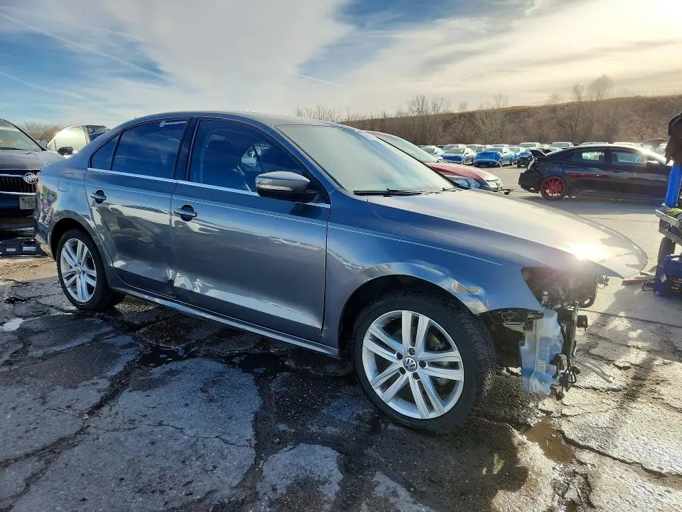 2017 VOLKSWAGEN JETTA SEL  