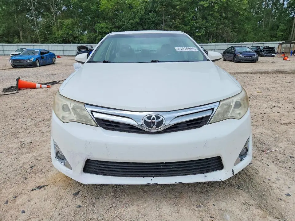 2012 TOYOTA CAMRY XLE V6  