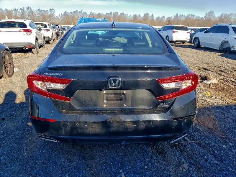 2019 HONDA ACCORD TOURING  