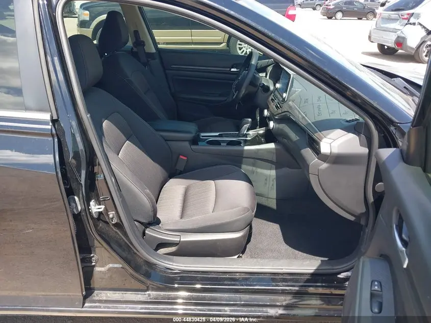 2024 NISSAN ALTIMA SV FWD