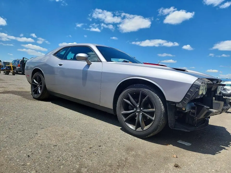 2017 DODGE CHALLENGER SXT  