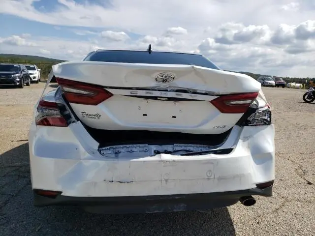 2021 TOYOTA CAMRY XLE  