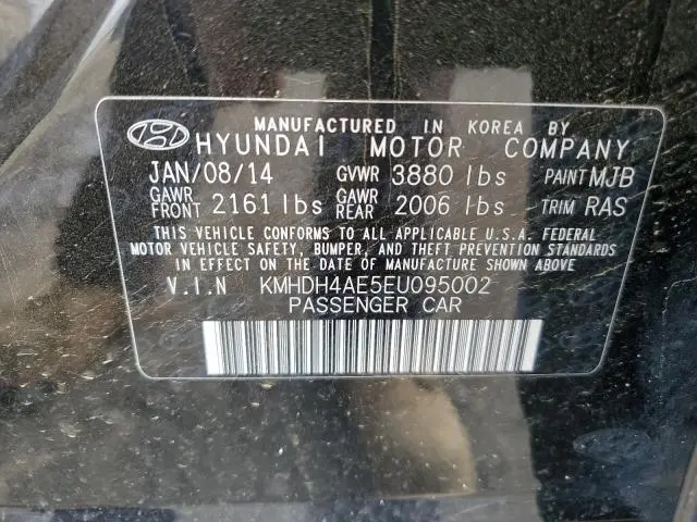 2014 HYUNDAI ELANTRA SE  