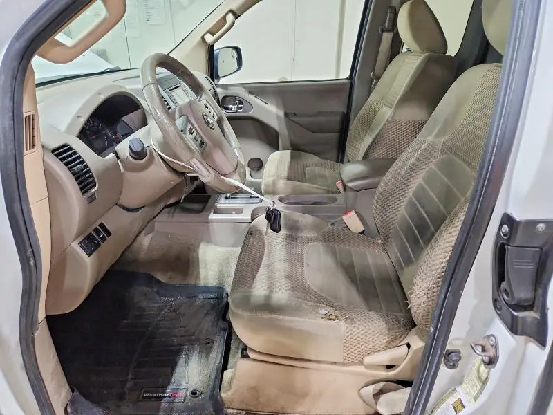 2016 NISSAN FRONTIER SV V6  