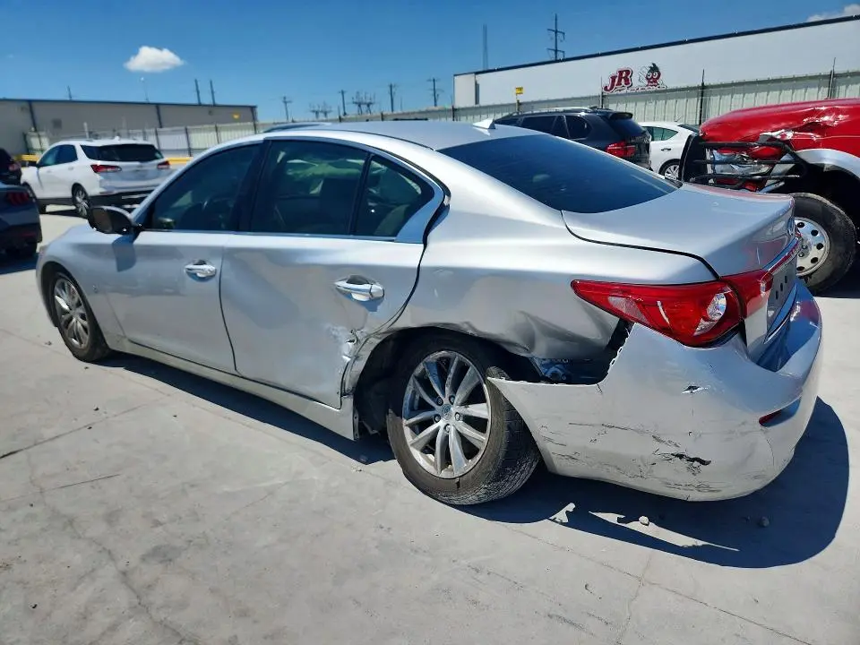 2015 INFINITI Q50 BASE  
