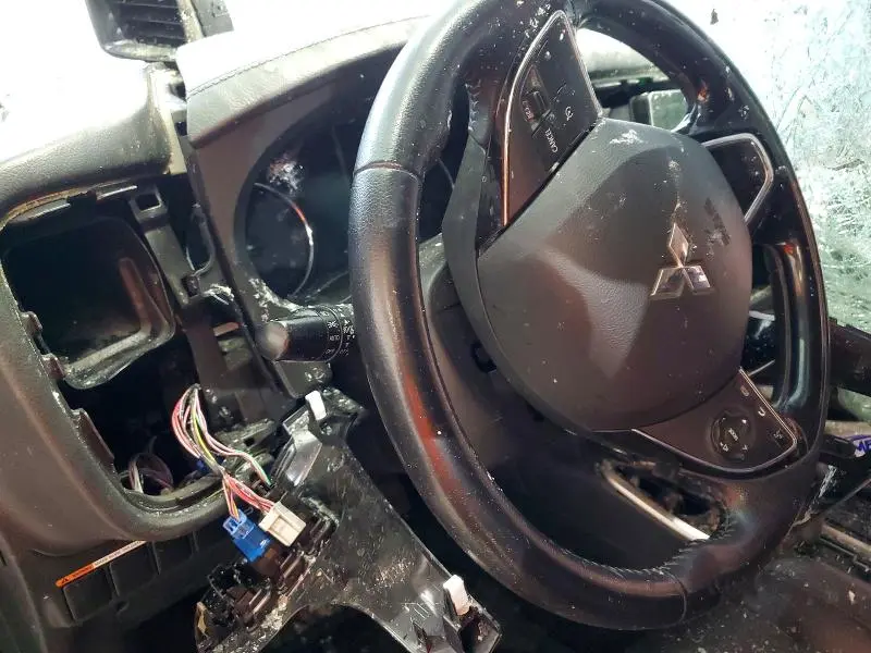 2018 MITSUBISHI OUTLANDER SE  