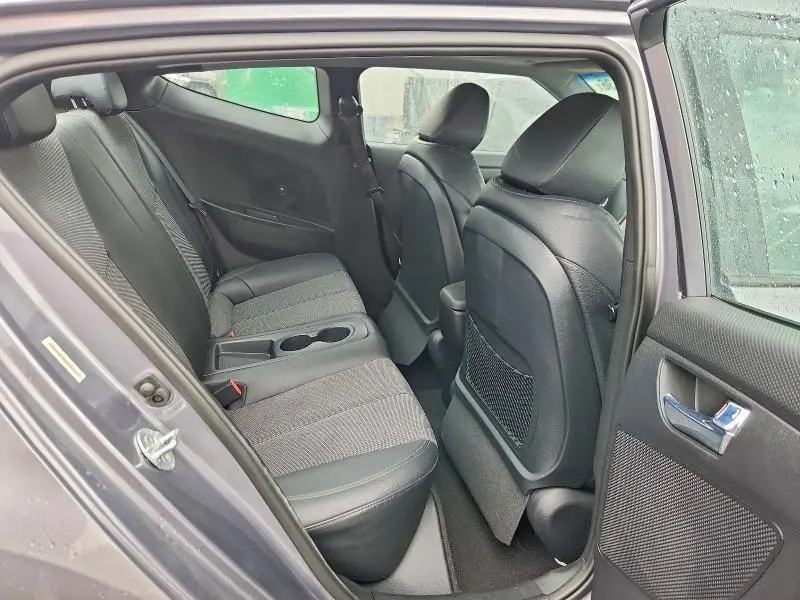 2014 HYUNDAI VELOSTER BASE  