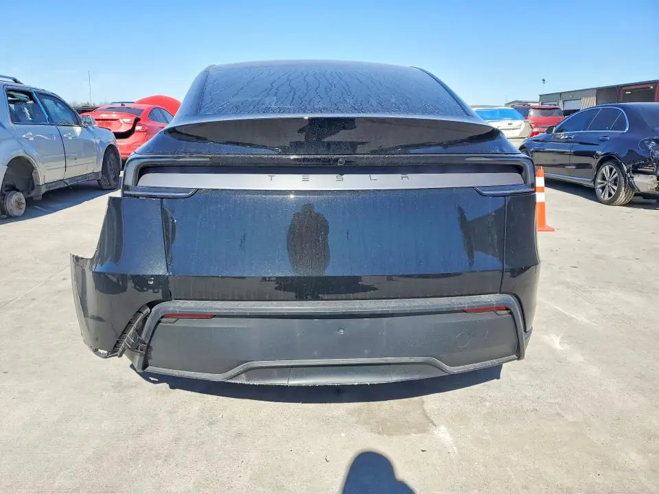 2026 TESLA MODEL Y   