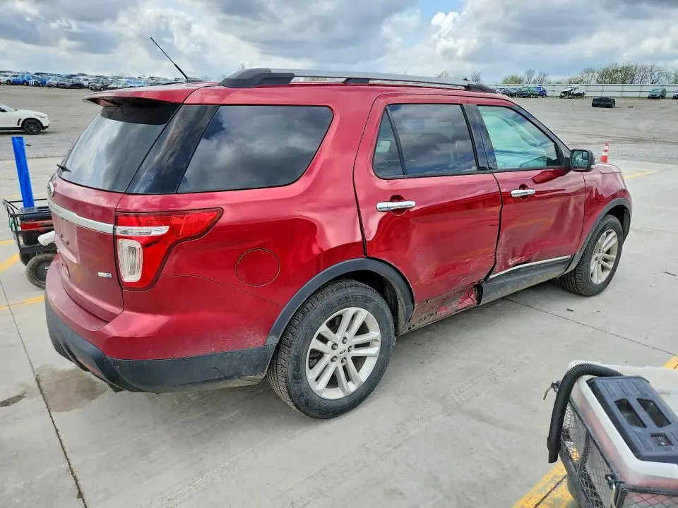 2015 FORD EXPLORER XLT  