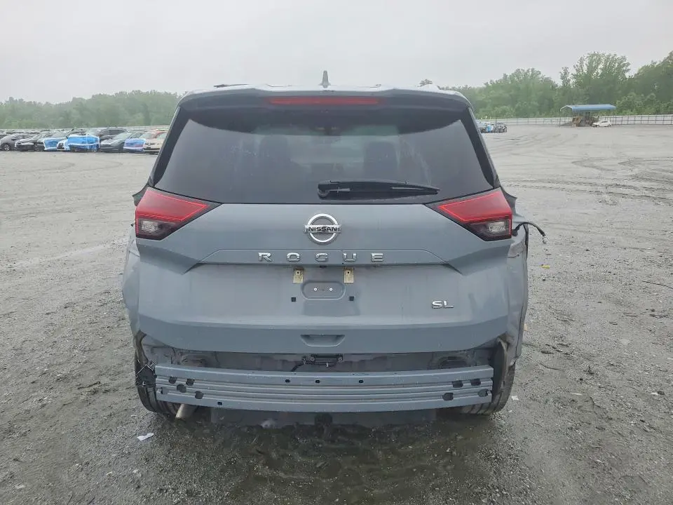 2021 NISSAN ROGUE SL  