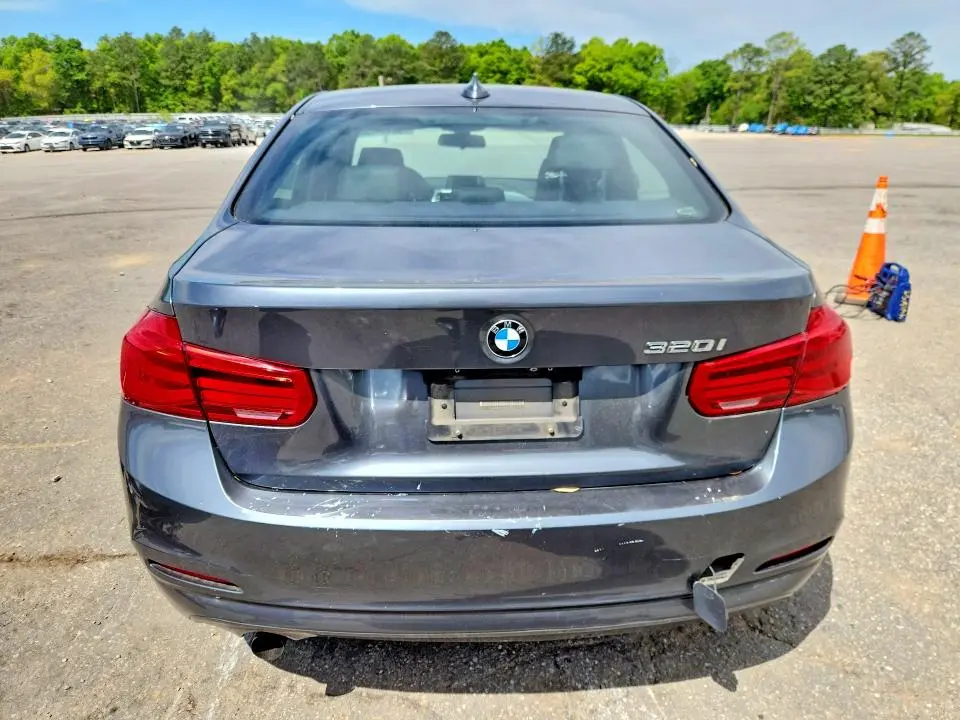 2018 BMW 320 I  