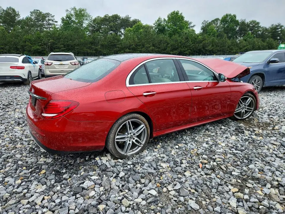 2019 MERCEDES-BENZ E 300  