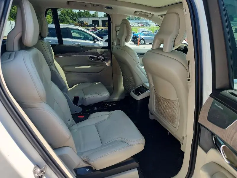 2022 VOLVO XC90 T8 RECHARGE INSCRIPTION  