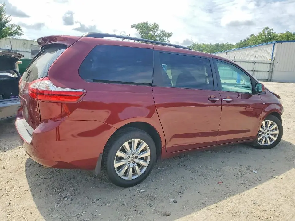 2017 TOYOTA SIENNA XLE 7-PASSENGER  