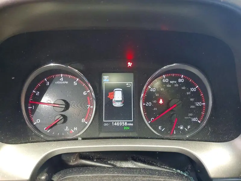 2016 TOYOTA RAV4 SE  
