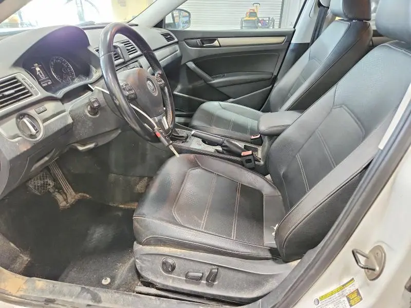 2014 VOLKSWAGEN PASSAT SE  