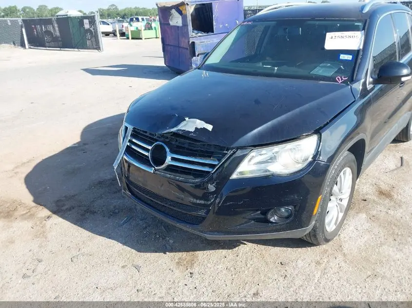 2011 VOLKSWAGEN TIGUAN SE