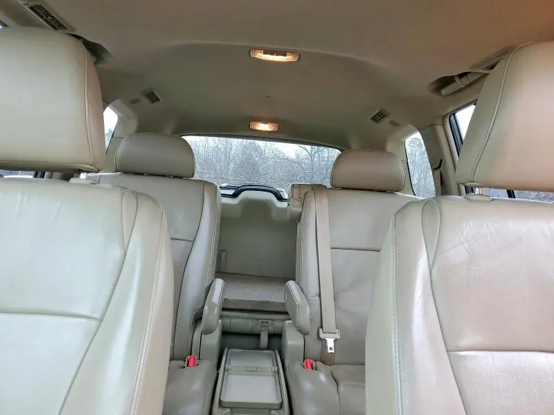 2010 TOYOTA HIGHLANDER LIMITED  