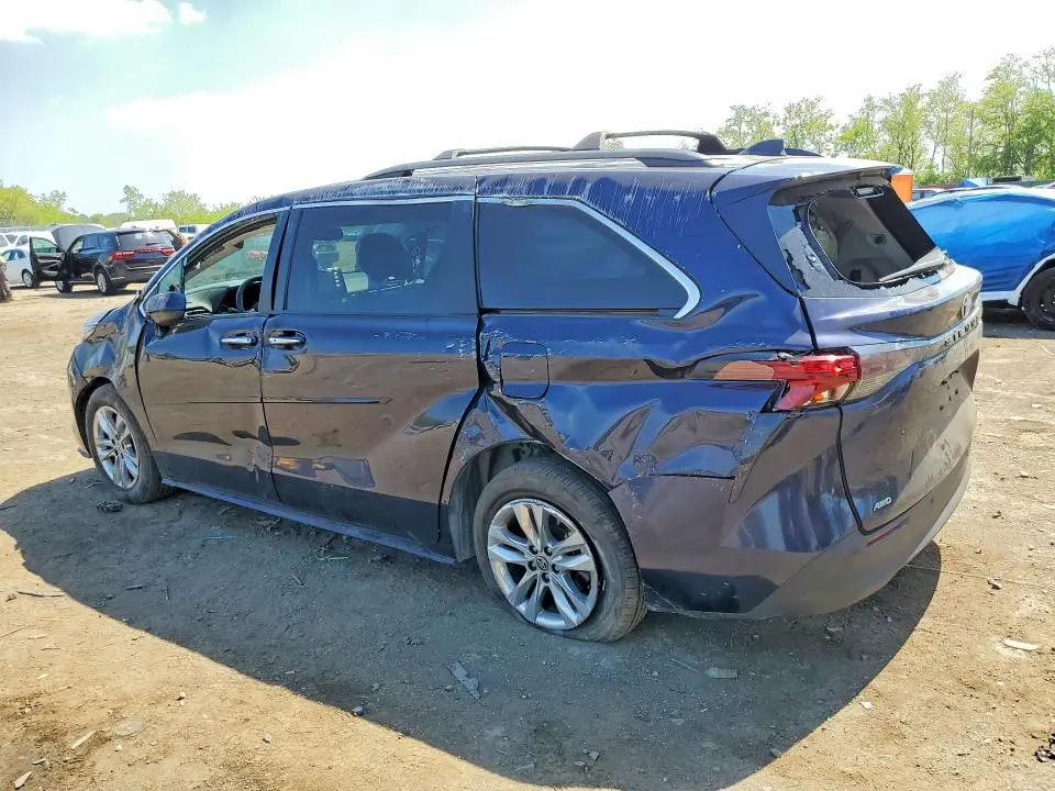 2024 TOYOTA SIENNA XLE 7-PASSENGER  