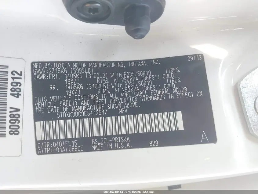 2014 TOYOTA SIENNA SE 8 PASSENGER
