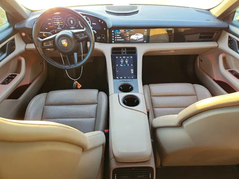 2021 PORSCHE TAYCAN   