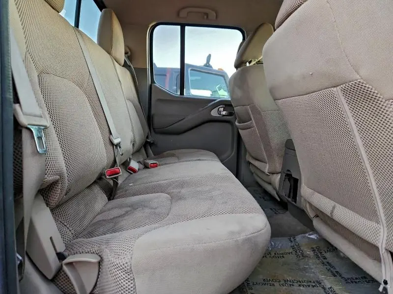 2016 NISSAN FRONTIER S  