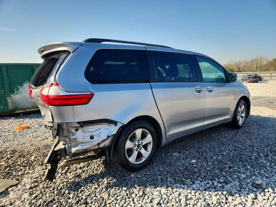 2017 TOYOTA SIENNA LE 8-PASSENGER  