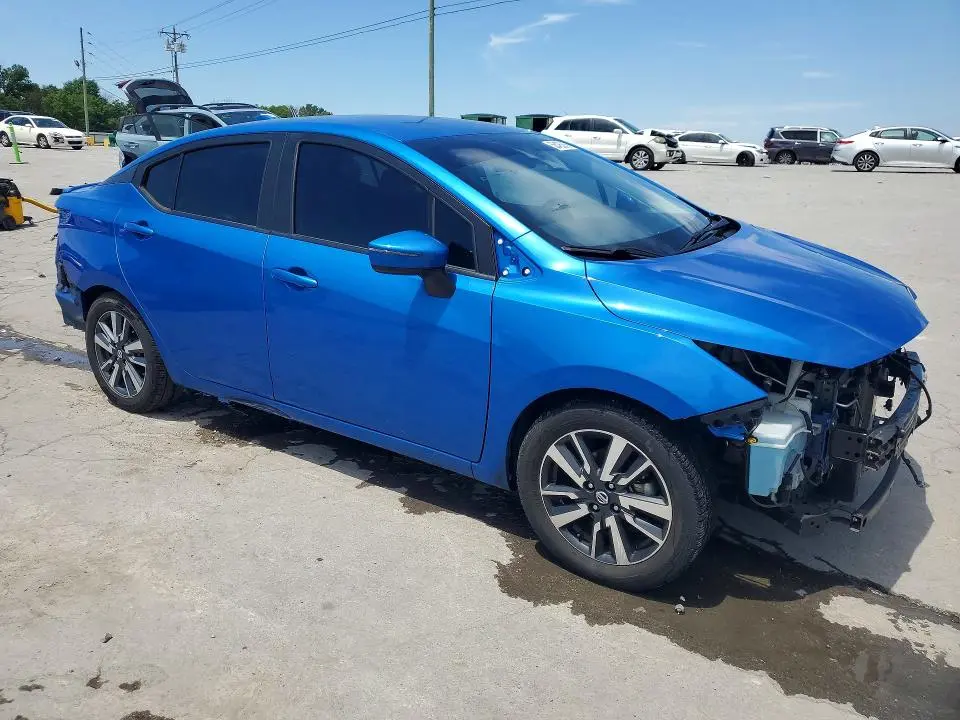 2020 NISSAN VERSA SV  