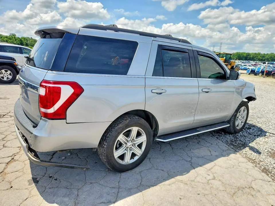 2021 FORD EXPEDITION XLT  