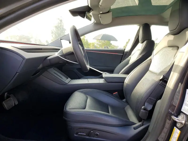 2024 TESLA MODEL 3   