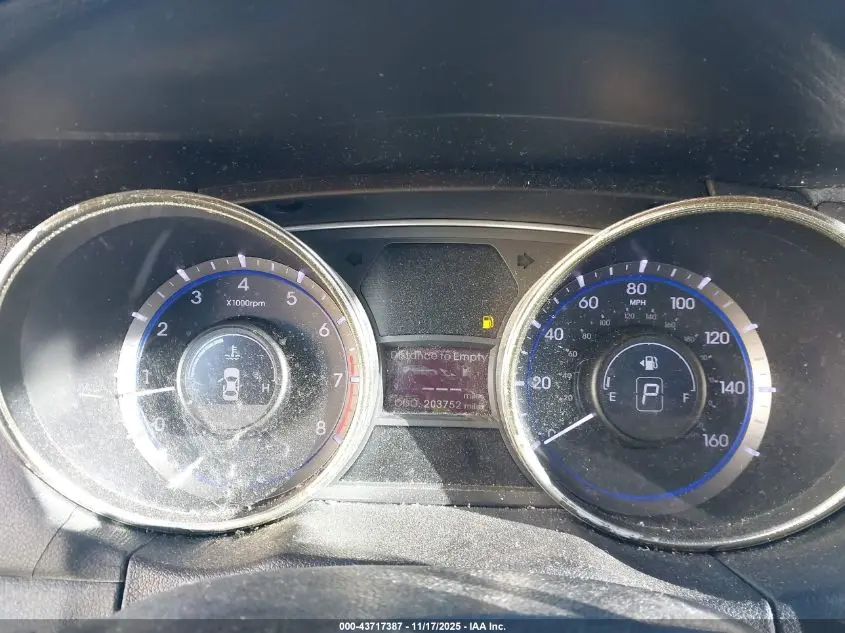 2011 HYUNDAI SONATA SE