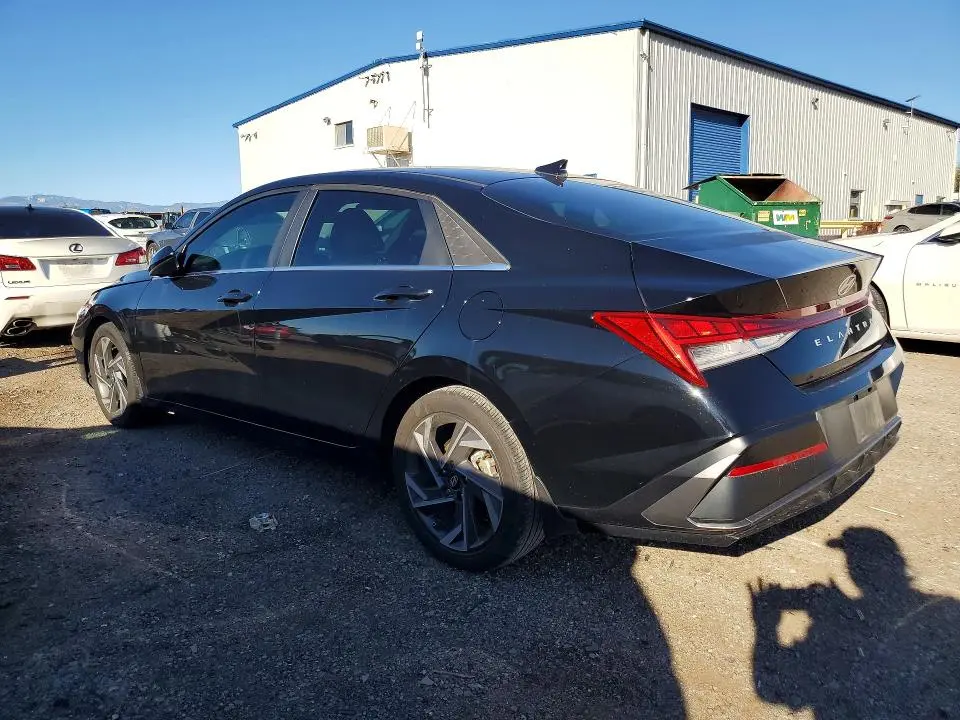 2024 HYUNDAI ELANTRA SEL  