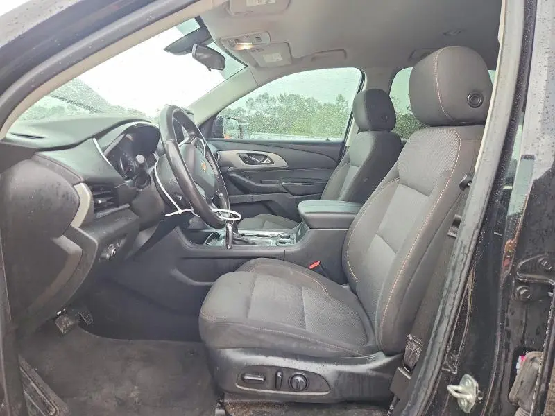 2020 CHEVROLET TRAVERSE LT  