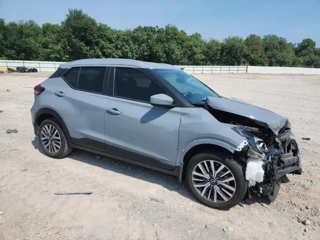 2024 NISSAN KICKS SV  