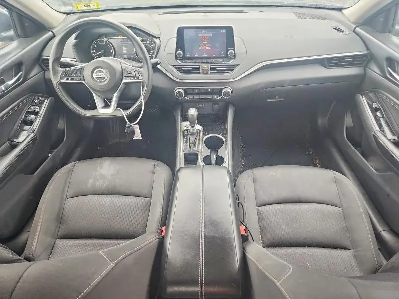 2021 NISSAN ALTIMA SV  