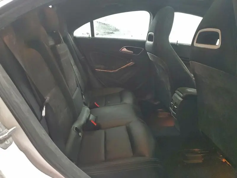 2019 MERCEDES-BENZ CLA 250 4MATIC  