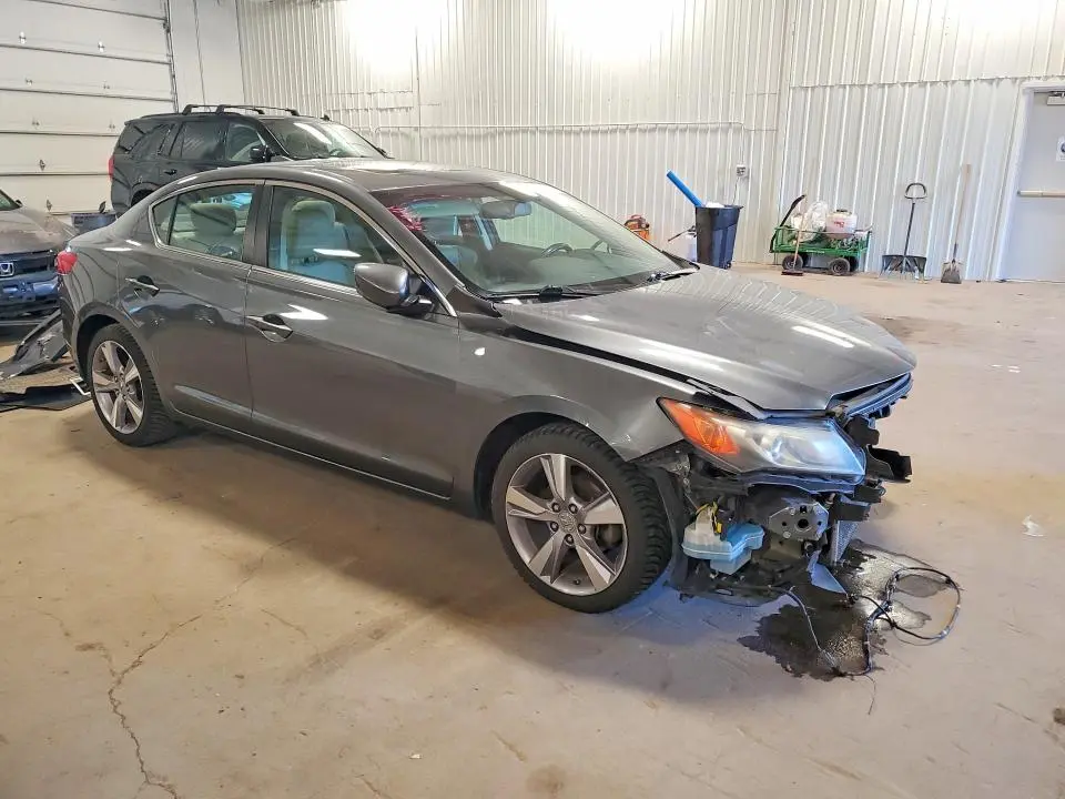 2013 ACURA ILX 20 TECH  