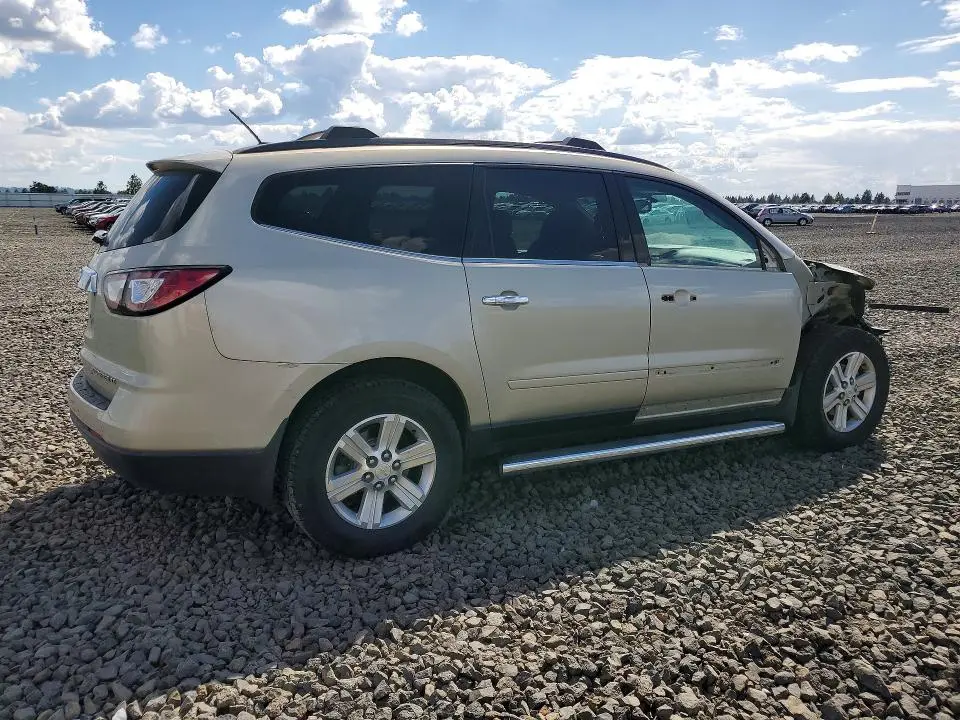 2014 CHEVROLET TRAVERSE LT  
