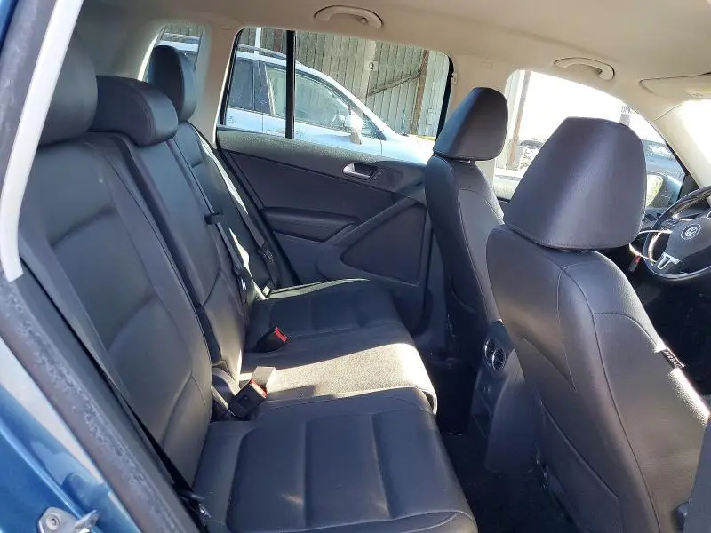 2017 VOLKSWAGEN TIGUAN S  