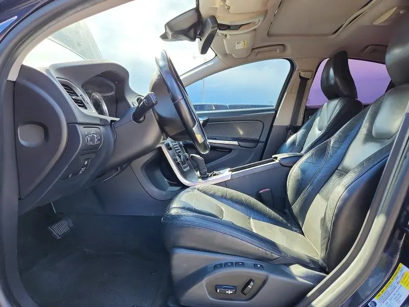2013 VOLVO S60 T5  