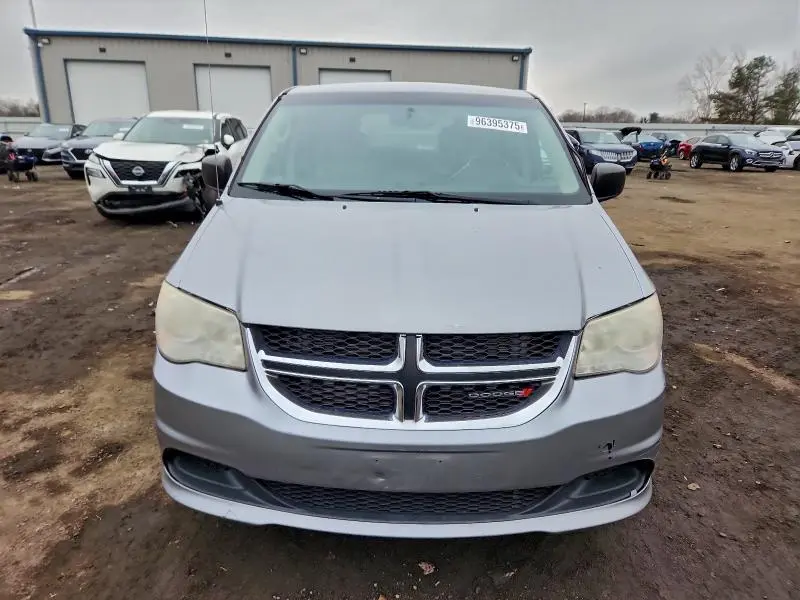 2013 DODGE GRAND CARAVAN SE  