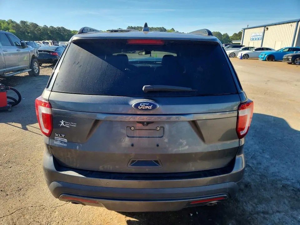 2017 FORD EXPLORER XLT  