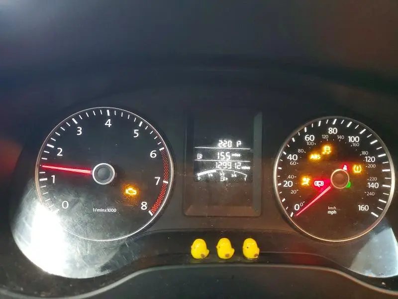 2013 VOLKSWAGEN JETTA SE  