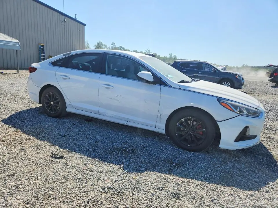 2018 HYUNDAI SONATA SE  
