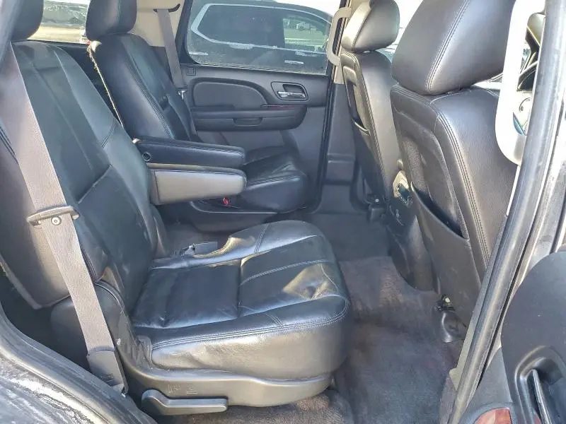 2011 CHEVROLET TAHOE K1500 LT  